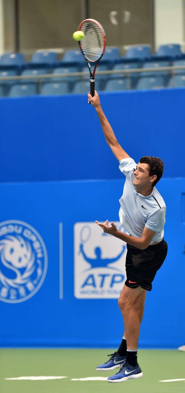 他们之间没 他们之间没